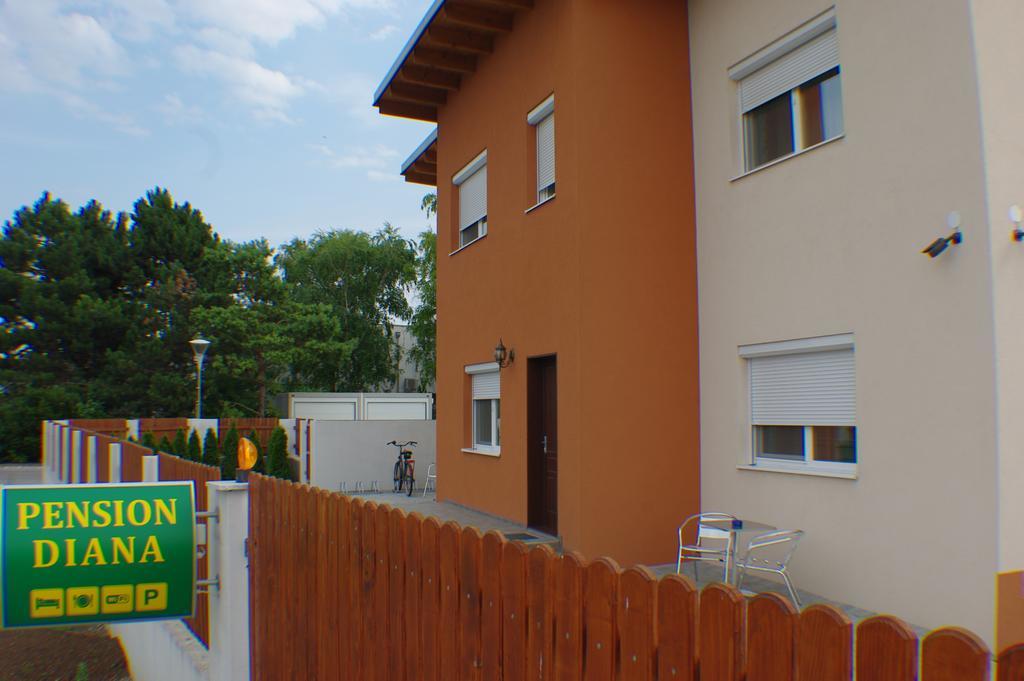 Pension Diana-Parndorf Exterior photo